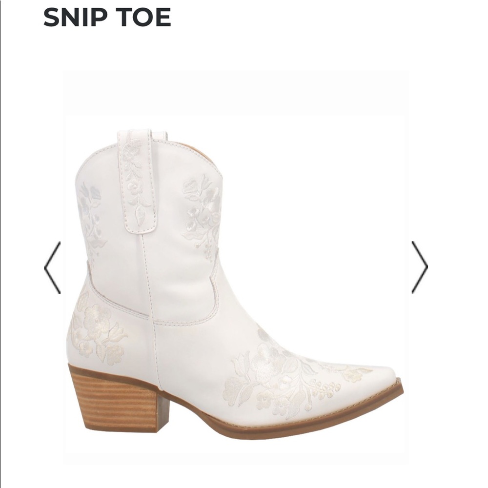 Dingo Women’s White Booties